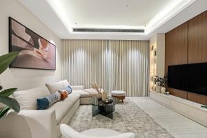 LIV by Yamama - KAFD