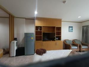 Baan Klang condo
