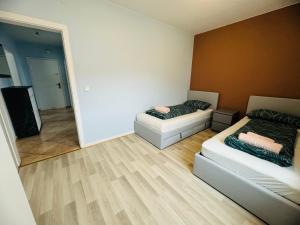 Große Ferienwohnung mit Traumküche I 24 h Check in I Free Parking