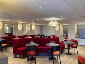 Hotels The Originals City, Hotel Le Boeuf Rouge, Saint-Junien : photos des chambres