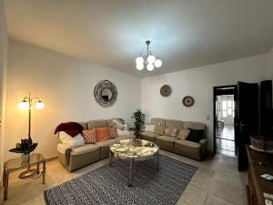 Spacious 2 Bedroom 2 Bath Flat with Large Terrace