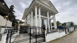 Luxury Skylights Villa
