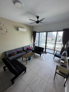 Atlantis Residence 2bedroom city view by Hereinstay
