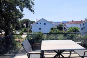 Elefante 7 Enjoy Tivat