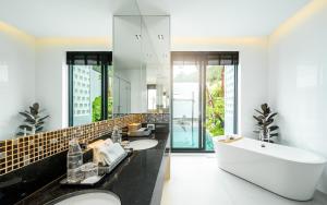 New 3BR Private Pool Villa with 5 Stars Resort Service