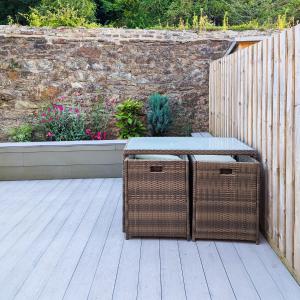 Hayle - 2 bedrooms house with EV parking, 4 beds