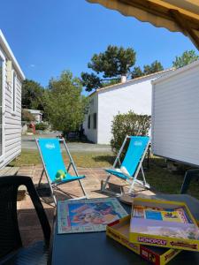 Campings Domaine Residentiel de Plein Air Escale du Perthuis : photos des chambres