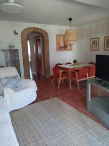 Apartamento Salamandra 100m2 con terraza y piscina