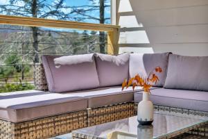 Charming Retreat Walking