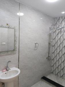 العالمين لالعاب المائيه