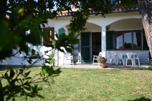 Villa vista mare a Numana - N147