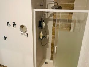 Appartements 5 mn Vienne, confort et calme a la campagne - Le 2eme : photos des chambres