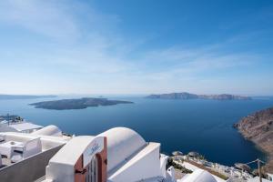 Smaro Studios Santorini Greece