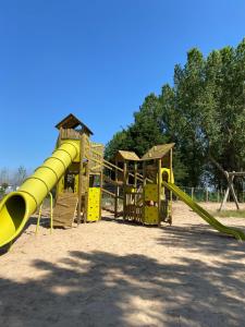 Campings Domaine Residentiel de Plein Air Escale du Perthuis : photos des chambres