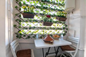 Sunny family apartment with Moroccan charm