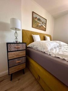 Schön gelegene und gemütliche Ferienwohnung am Weserufer