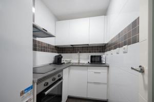 Centro con piscina y cerca de la estación de tren