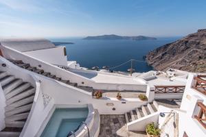 Smaro Studios Santorini Greece