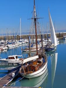 Campings Mobil home haut de gamme ile d-Oleron a 100m de l-ocean : photos des chambres