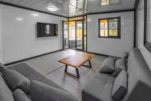 Jasmine Retreat - Modern 2BR Home with Private Jacuzzi Near the Beach - Ubytování bez kategorie ve městě Paralimni