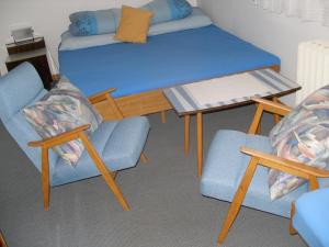 Triple Room with Shared Bathroom room in Pecka Penzion