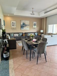 The Palm Villa in Durrah - فيلة ذا بالم في درة العروس