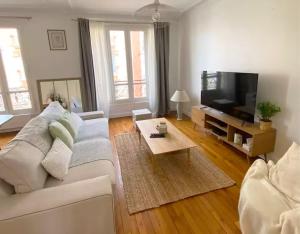 Appartement lumineux à Levallois, proche métro & Paris