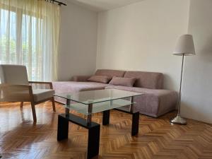 Bright & Spacious Two-Bedroom Apartment