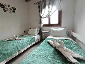 Marina House next to Halikounas Beach