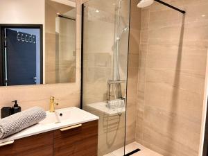 Exception- 6 pers NEUF Hyper centre - Clim