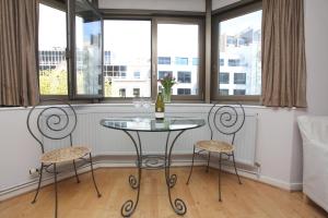 Tower Bridge Apartment