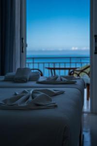 Elaia Modern Apartments