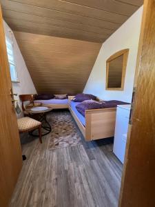 VOLKACH 1 Zimmer 2 Personen