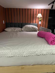 Adorável Tiny house 5, ar, cozinha completa, wifi e tv smart