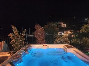 Dionos Villa with Jacuzzi