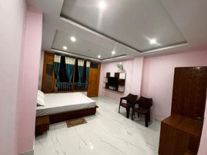 SHARMA HOTEL CHAIL iNN