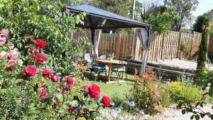 Maisons de vacances Eclats du Sud, villa les Cigales avec piscine, proche Cassis, meuble de tourisme 3 etoiles : photos des chambres