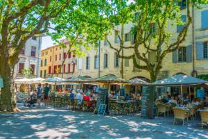 Appartements Appartement avec grande terrasse au centre ville d-Uzes : photos des chambres