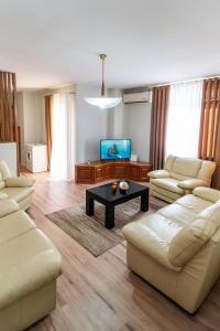 HomeTirana 7