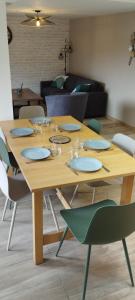 Maisons de vacances Charmante maison de campagne, avec jardin, vue riviere, 15 min Cabourg : photos des chambres