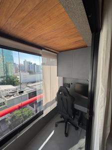 Live next to Faria Lima