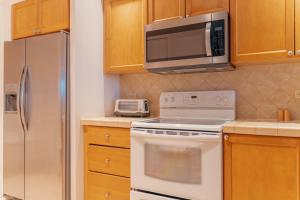 CR Luxury Del Mar 2Q 3 Bdrm