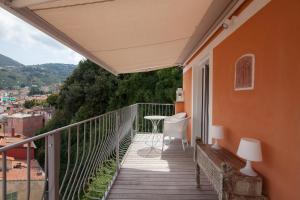 Penthouse-sea view terrace in the historic center