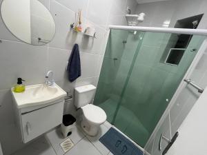 Casa 1 km da Praia Enseada com Garagem