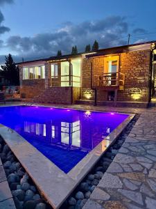 Mimani Stone House Roshnik