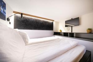 City Park Corner Loft Bold Design AC Comfort