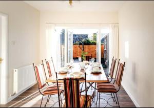 Happy Day 温馨小居-Walk to Warwick Uni & Cannon Park in Coventry that offers free parking