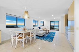 Shoreline 9 Penthouse With Ocean Views