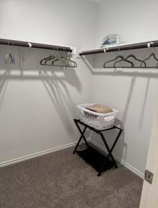 NEW King Bed Private Yard Near Everything