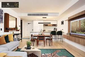 The Brass Banana Petersham